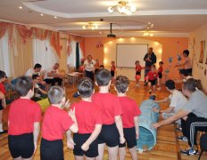 А ну-ка, парни!