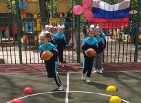 Праздник мира, весны и труда